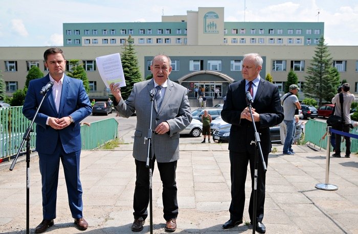 Elbląg, Od lewej: Adam Hofman, Jerzy Wilk oraz Bolesław Piecha Elbląg, Od lewej: Adam Hofman, Jerzy Wilk oraz Bolesław Piecha