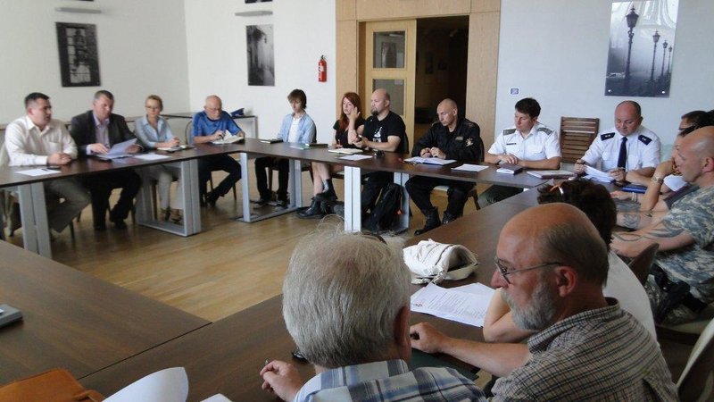 Elbląg, Przedstawiciele służb mundurowych, agencji ochrony i organizatorów rozmawiali o bezpieczeństwie podczas Dni Elbląga Elbląg, Przedstawiciele służb mundurowych, agencji ochrony i organizatorów rozmawiali o bezpieczeństwie podczas Dni Elbląga