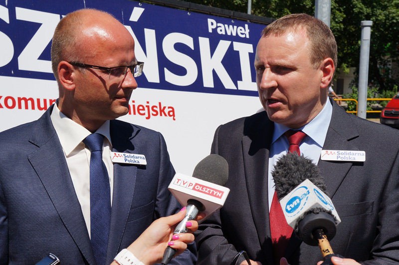 Elbląg, Jacek Kurski jest zadowolony z wyniku, jaki w wyborach w Elblągu osiągnęła Solidarna Polska i Paweł Kowszyński