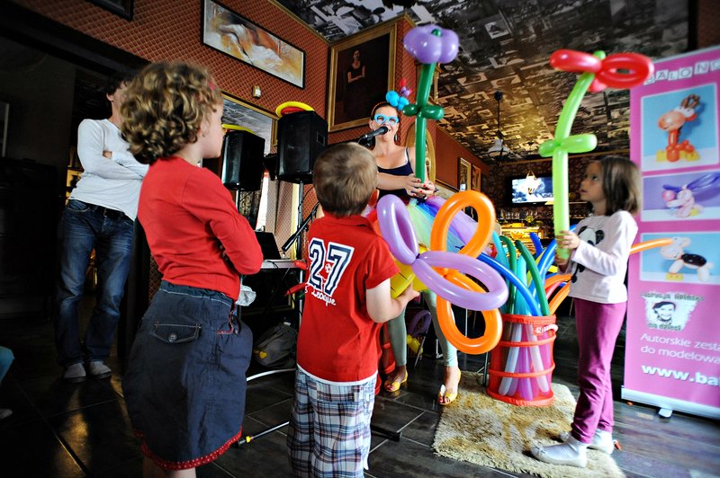 Elbląg, Wystarczy trochę chęci, a można nauczyć się jak z balonów skręcać prawdziwe cudeńka