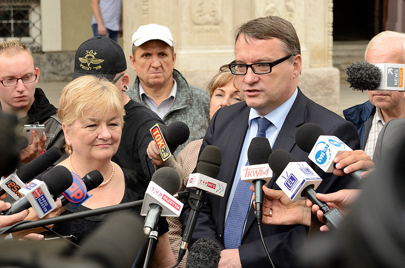 Elbląg, Minister sprawiedliwości Marek Biernacki: - Nowy gmach sądu powstanie dzięki uporowi samorządu i pani poseł Elżbiety Gelert Elbląg, Minister sprawiedliwości Marek Biernacki: - Nowy gmach sądu powstanie dzięki uporowi samorządu i pani poseł Elżbiety Gelert