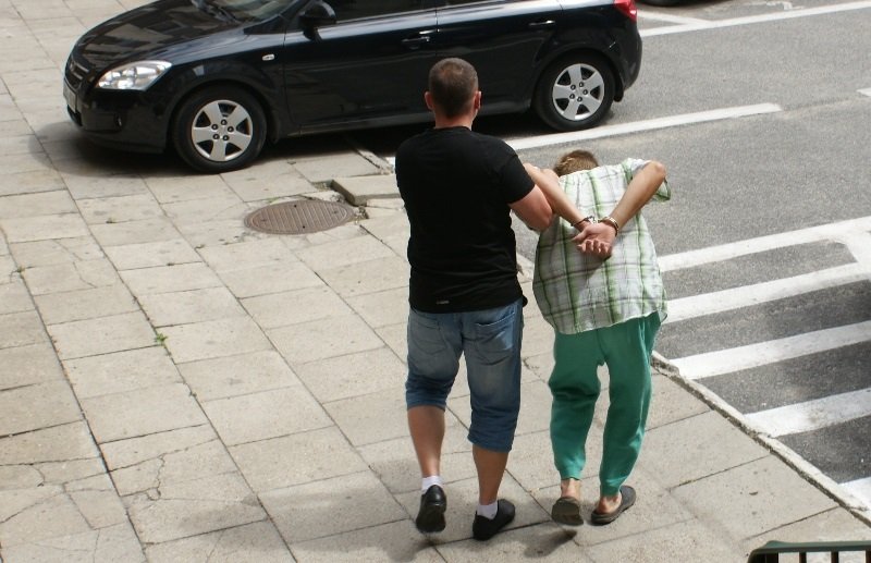 Elbląg, Aresztowania za brutalne pobicie