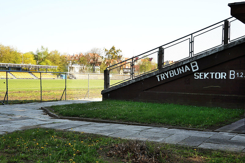 Elbląg, Wpłynęły cztery oferty na budowę stadionu