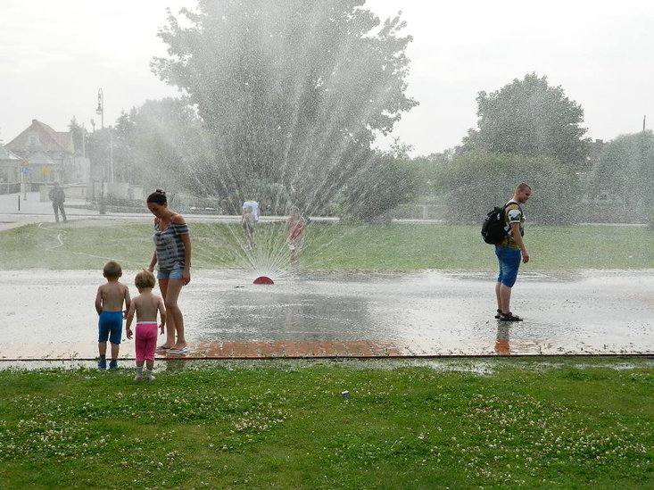 Elbląg, Kurtyny wodne niosą przyjemne ochłodzenie podczas upałów