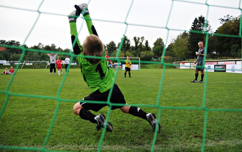 Elbląg, Turniej piłkarski Piekarczyk CUP