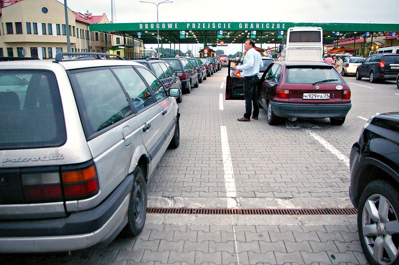 Elbląg, Utrudnienia na granicy