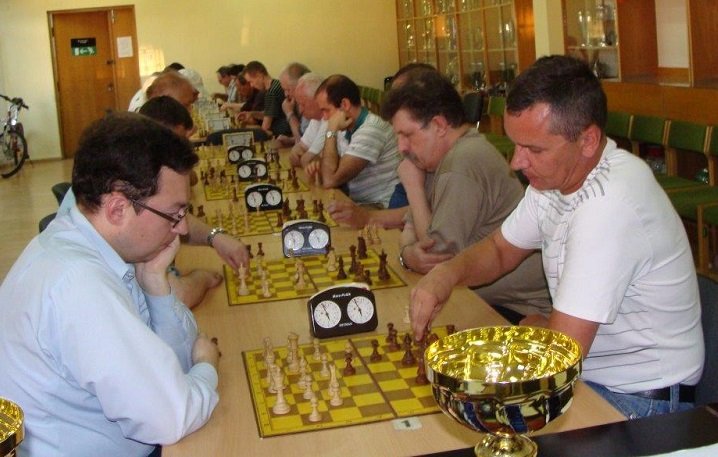 Elbląg, Dąbrowski nadal na czele (szachy) Elbląg, Dąbrowski nadal na czele (szachy)