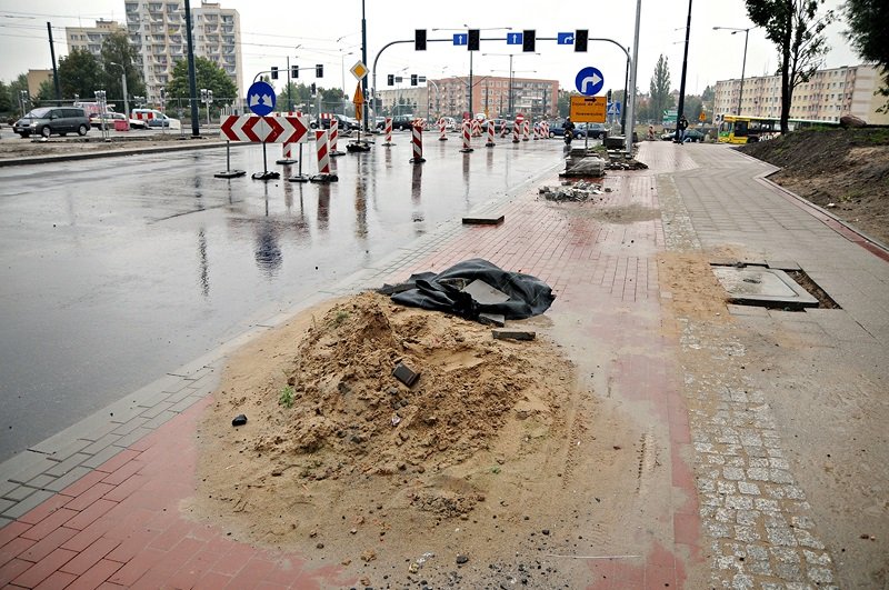 Elbląg, Póki co ścieżka ta wygląda tak, niemniej miejsce to jest wciąż terenem budowy Elbląg, Póki co ścieżka ta wygląda tak, niemniej miejsce to jest wciąż terenem budowy