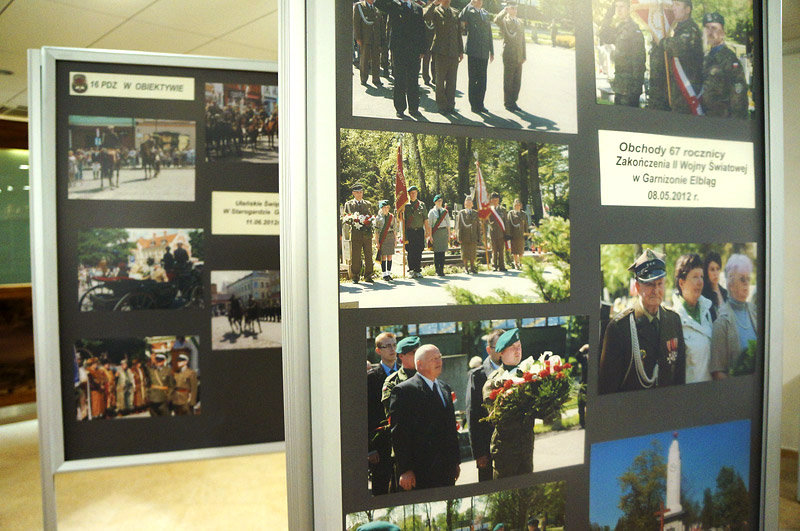 Elbląg, Wystawę żołnierskich fotografii można oglądać w Ratuszu Staromiejskim