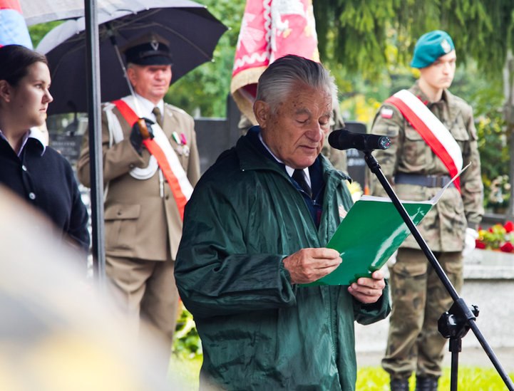 Elbląg, Michał Wołoszczak zabrał głos podczas dzisiejszej (17 września) uroczystości pod Krzyżem Katyńskim
