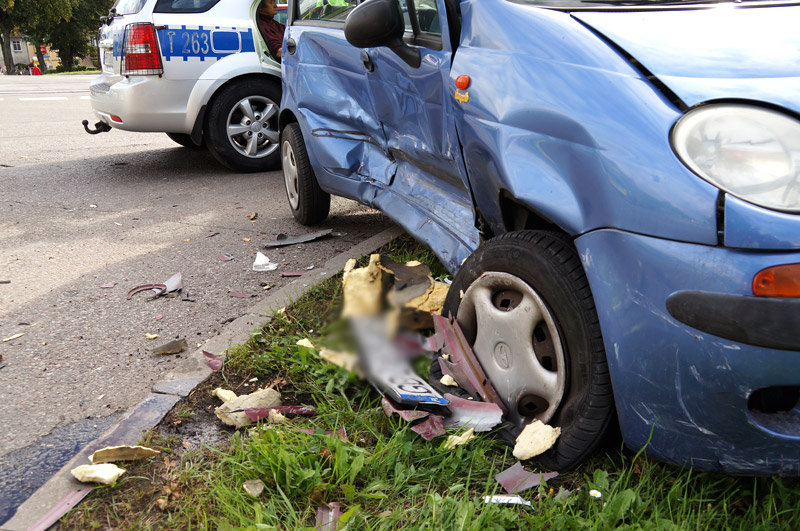 Elbląg, Płk. Dąbka: zderzenie matiza z mondeo Elbląg, Płk. Dąbka: zderzenie matiza z mondeo