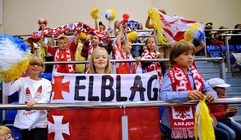 Elbląg, Polacy mieli gorący doping (fot AD) Elbląg, Polacy mieli gorący doping (fot AD)