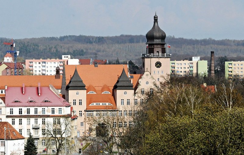 Elbląg, W związku z niewybudowaniem hotelu spółka Hekon musi płacić kary umowne Gminie Miasto Elbląg