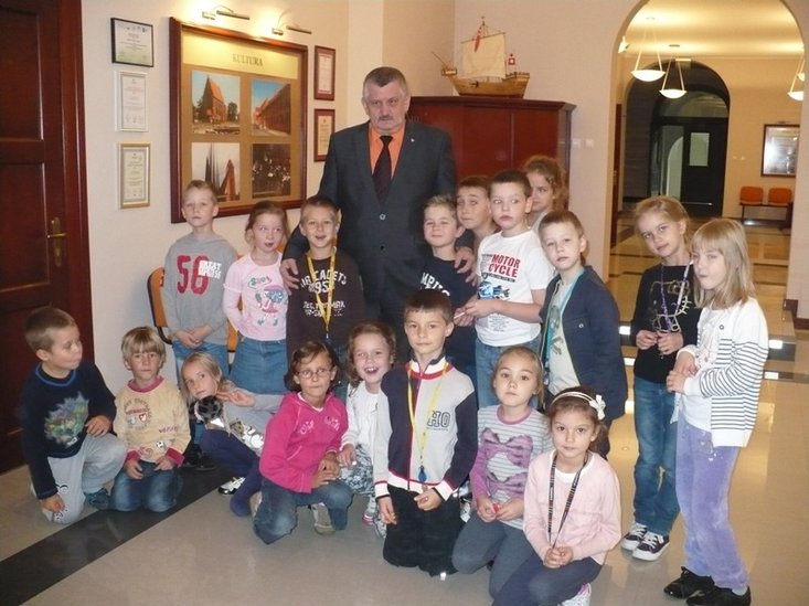 Elbląg, Pierwszaki z SP 21 w Ratuszu