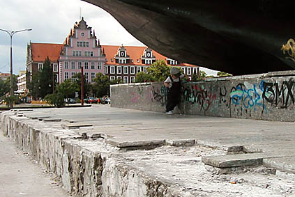 Elbląg, Pomnik do remontu Elbląg, Pomnik do remontu