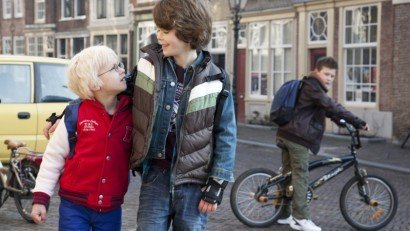 kadr z filmu Alfie, mały wilkołak,