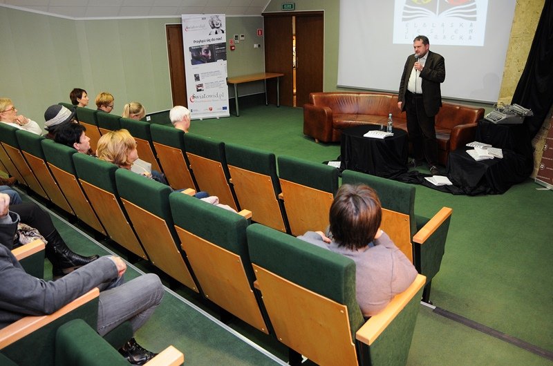Elbląg, W bibliotece o Kaukazie opowiadał historyk, dziennikarz i reporter, Wojciech Górecki Elbląg, W bibliotece o Kaukazie opowiadał historyk, dziennikarz i reporter, Wojciech Górecki