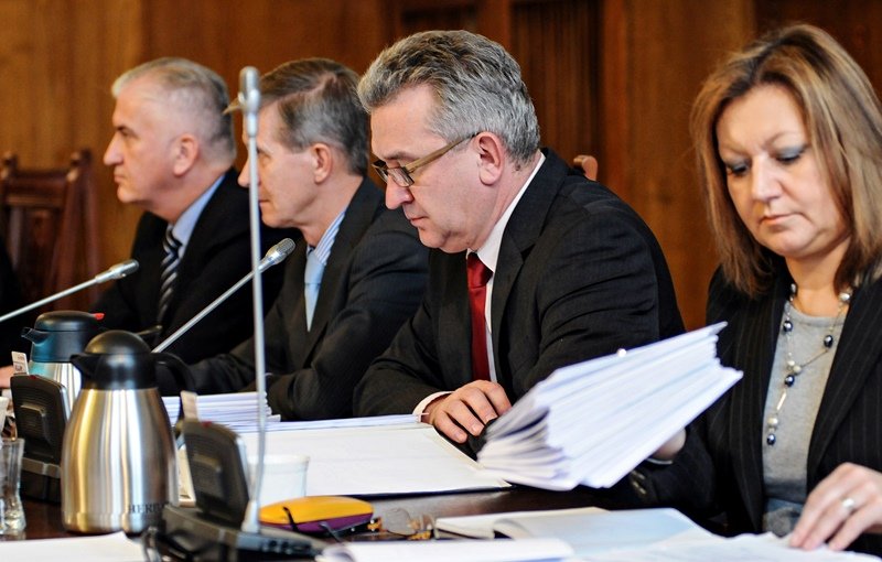 Elbląg, Janusz Nowak (trzeci z lewej) i wiceprzewodniczący RM