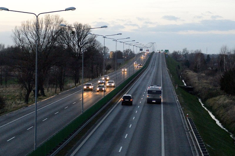 Elbląg, Na "siódemce" z godziny na godzinę wzmaga się ruch pojazdów Elbląg, Na "siódemce" z godziny na godzinę wzmaga się ruch pojazdów