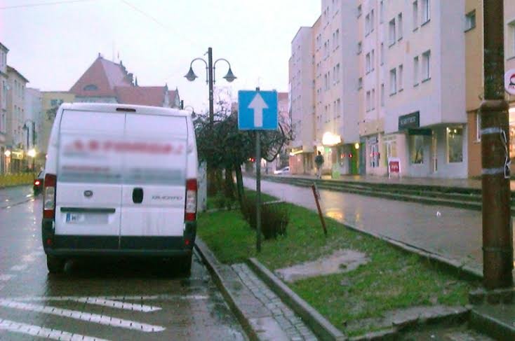 Elbląg, Znak został przekręcony w odpowiednią stronę już wczoraj Elbląg, Znak został przekręcony w odpowiednią stronę już wczoraj