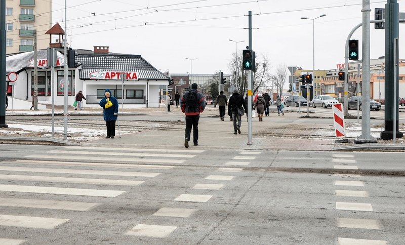 Elbląg, To przejście dwuetapowe, ale nie ma na nim sygnalizacji wzbudzanej Elbląg, To przejście dwuetapowe, ale nie ma na nim sygnalizacji wzbudzanej