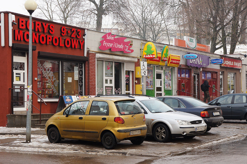 Elbląg, Sąsiedztwo sklepów monopolowych często jest zmorą okolicznych mieszkańców (WS)
