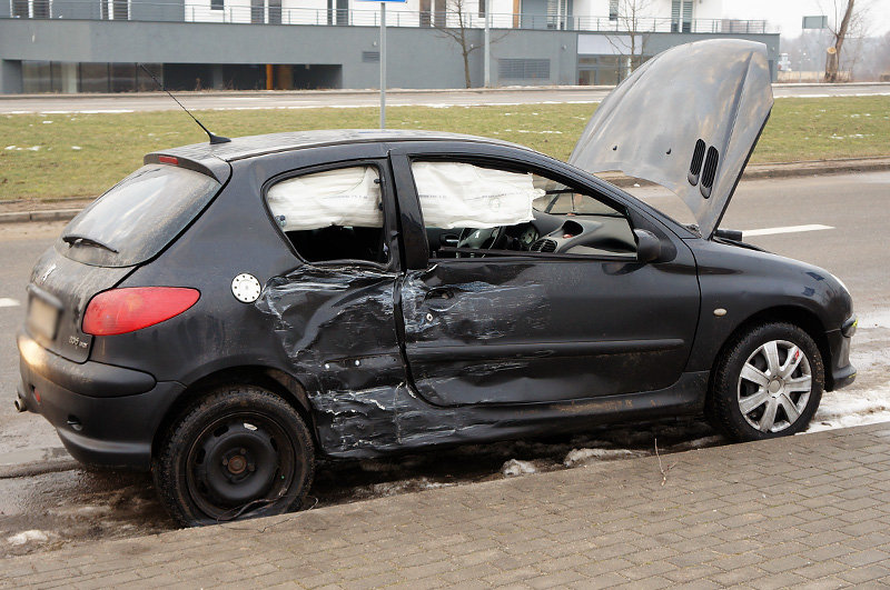 Elbląg, Dąbka-Ogólna: zderzenie na skrzyżowaniu