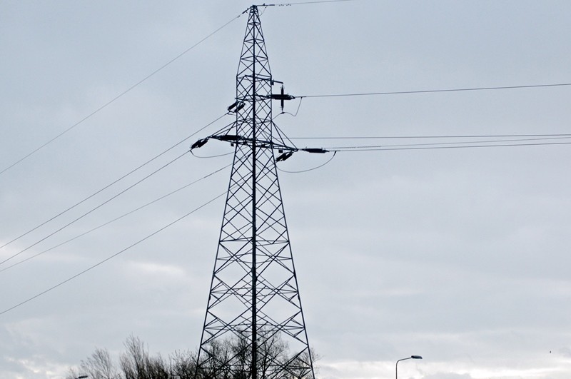 Elbląg, Na Warmii i Mazurach blisko 30 tys. odbiorców pozostaje bez prądu Elbląg, Na Warmii i Mazurach blisko 30 tys. odbiorców pozostaje bez prądu