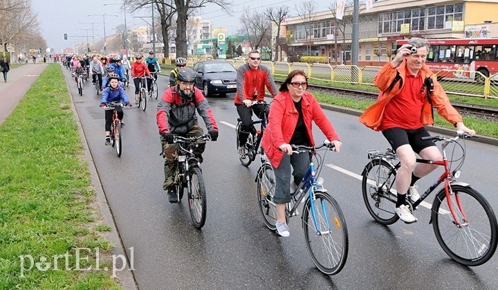 Elbląg, Rowerzystów w Elblągu jest coraz więcej, widać ich zwłaszcza na zorganizowanych rajdach Elbląg, Rowerzystów w Elblągu jest coraz więcej, widać ich zwłaszcza na zorganizowanych rajdach