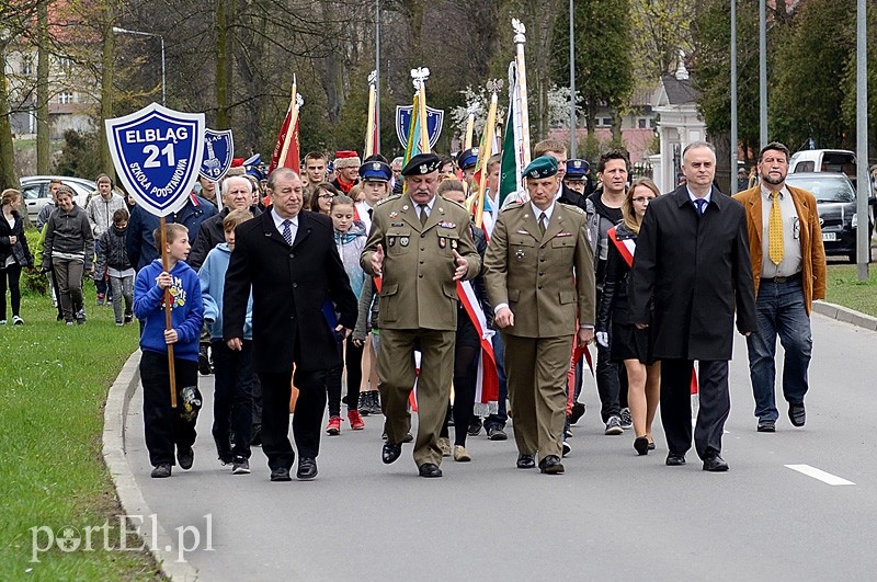 Elbląg, Po raz pierwszy uroczystości rocznicy katastrofy smoleńskiej odbyły się w takiej oprawie