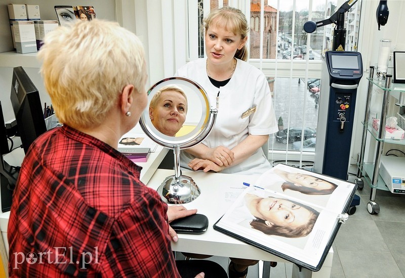 Pani Ula ma za sobą pierwszą wizytę w gabinecie dr Danuty Dąbrowskiej Pani Ula ma za sobą pierwszą wizytę w gabinecie dr Danuty Dąbrowskiej