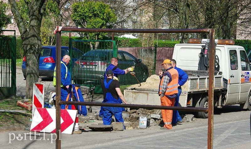 Elbląg, Dziura przy Zajchowskiego zaraz zniknie Elbląg, Dziura przy Zajchowskiego zaraz zniknie