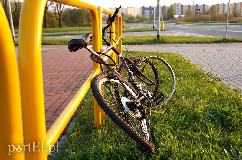 Elbląg, Modrzewina: zderzenie rowerzysty z motocyklistą