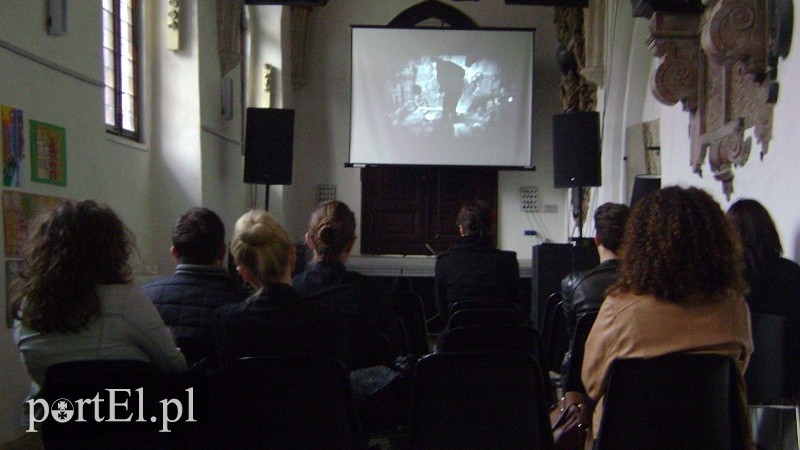 Elbląg, Przegląd odbył się w krużganku Galerii El