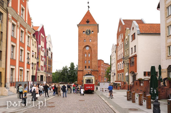 Elbląg, Ponad 300 osób w Bramie Targowej