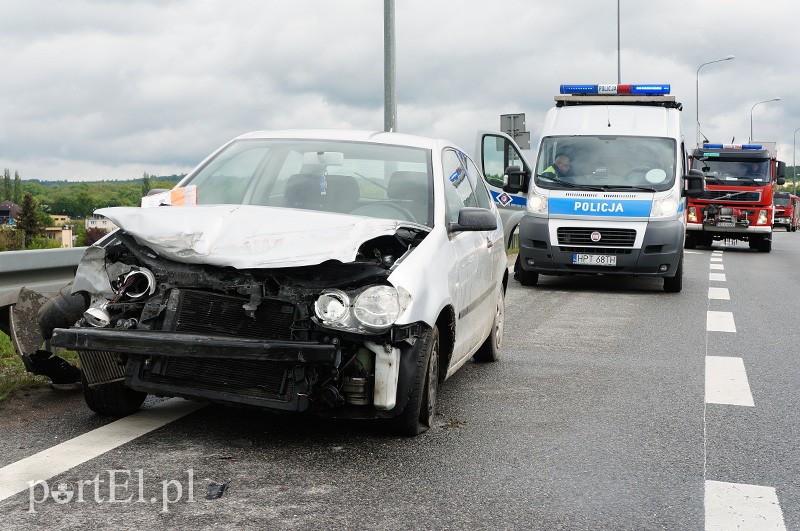 Elbląg, Węzeł Wschód: volkswagenem w barierę