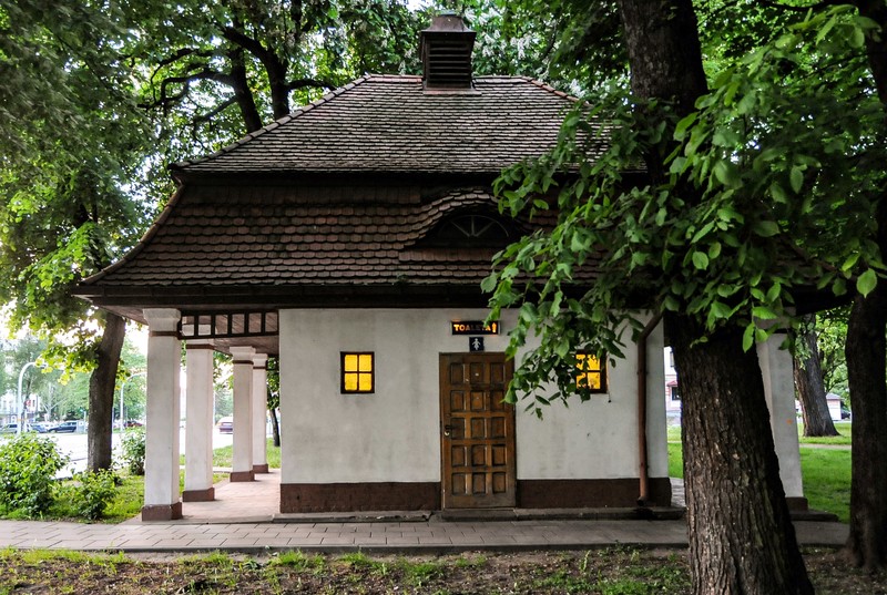 Elbląg, Jeden z szaletów miejskich znajduje się przy ul. Rycerskiej Elbląg, Jeden z szaletów miejskich znajduje się przy ul. Rycerskiej