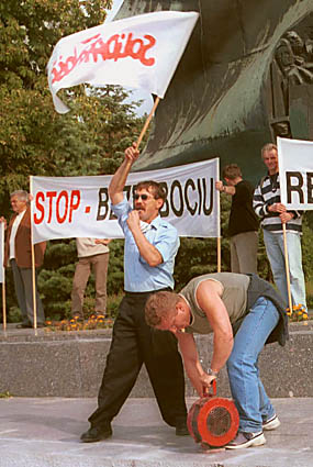 Elbląg, Manifestacja bez zgody