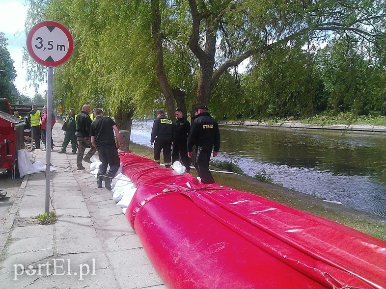 Elbląg, Ćwiczenia przeciwpowodziowe na Bulwarze Zygmunta Augusta Elbląg, Ćwiczenia przeciwpowodziowe na Bulwarze Zygmunta Augusta