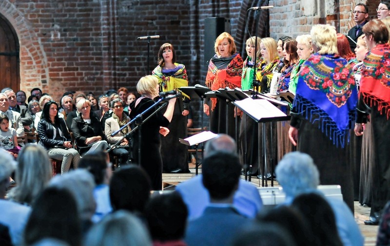 Elbląg, Chór Cantata zaśpiewał m.in. przeboje muzyki rozrywkowej we własnych aranżacjach Elbląg, Chór Cantata zaśpiewał m.in. przeboje muzyki rozrywkowej we własnych aranżacjach