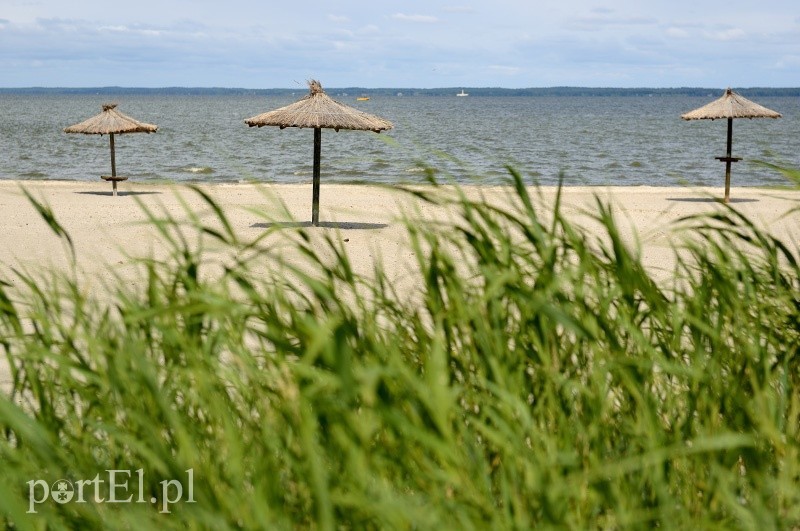 Elbląg, Plaża w Kadynach czeka na plażowiczów