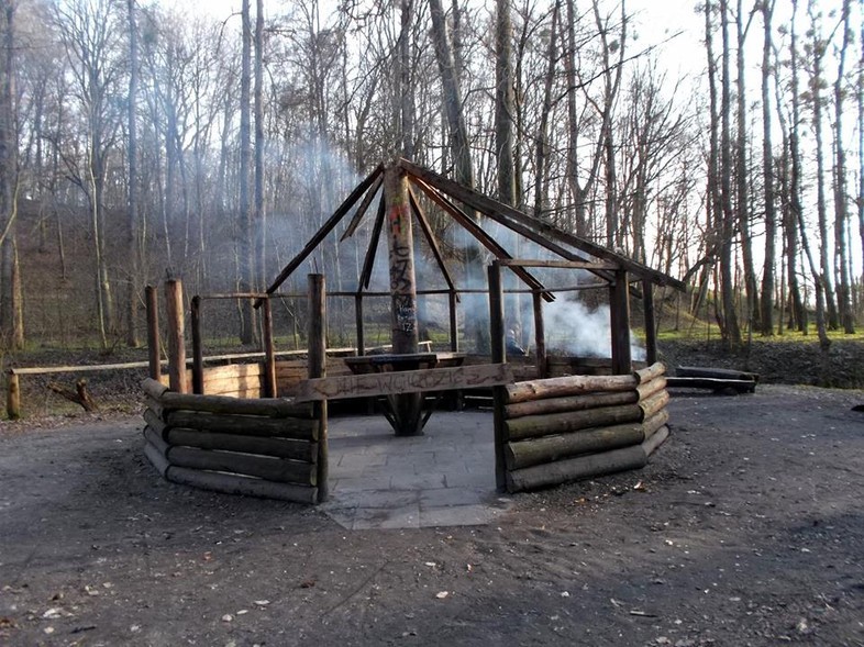Elbląg, Sprawcy podpalenia wiaty Ania zatrzymani Elbląg, Sprawcy podpalenia wiaty Ania zatrzymani