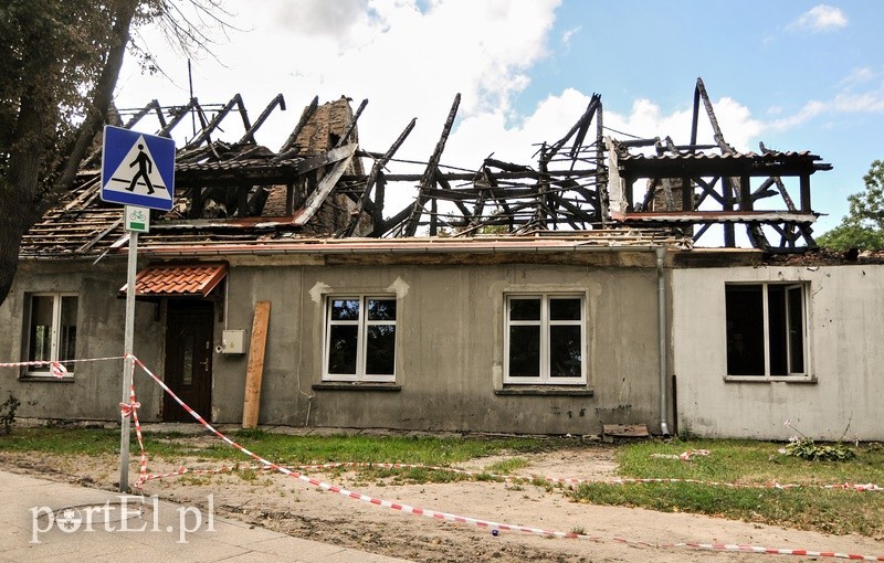 Elbląg, Dom w Kadynach - po pożarze wymaga odbudowy Elbląg, Dom w Kadynach - po pożarze wymaga odbudowy