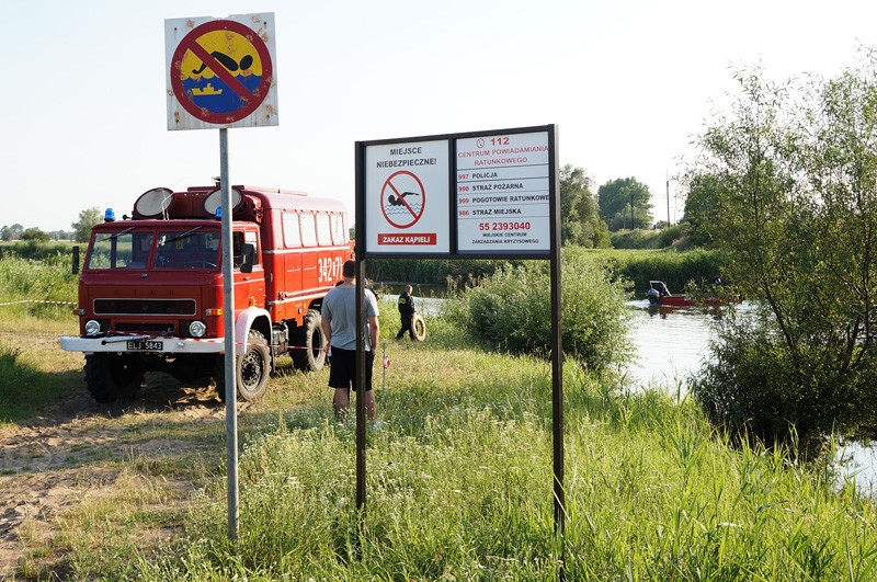 Elbląg, Na dzikim kąpielisku trwały poszukiwania dziewczyny, która zniknęła pod wodą