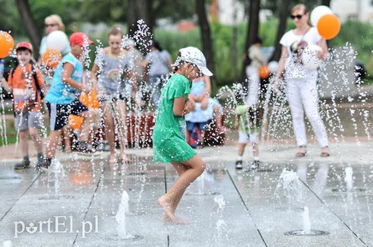 Elbląg, Z fontanny bardzo cieszyły się dzieci