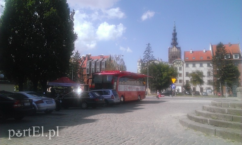 Elbląg, Mobilny punkt stoi i czeka na wszystkich, którzy zdecydują się pomóc