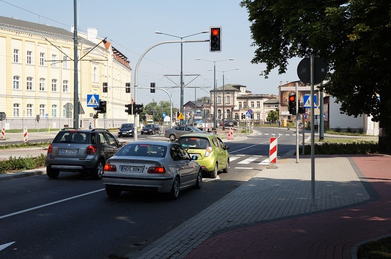 Elbląg, Sygnalizacja przy I LO znowu działa Elbląg, Sygnalizacja przy I LO znowu działa