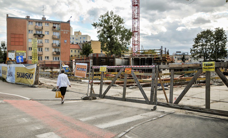 Elbląg, Tragedia na budowie sądu. Zmarł geodeta Elbląg, Tragedia na budowie sądu. Zmarł geodeta