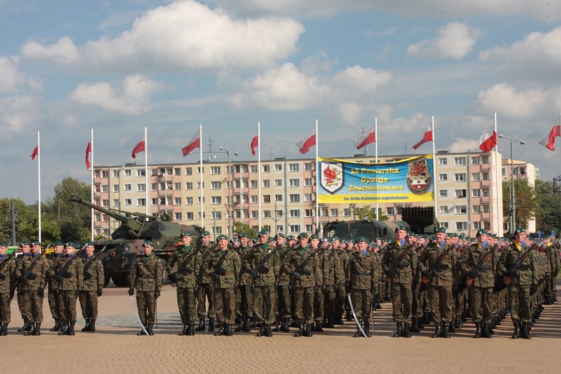 Elbląg, Dywizja świętuje Elbląg, Dywizja świętuje