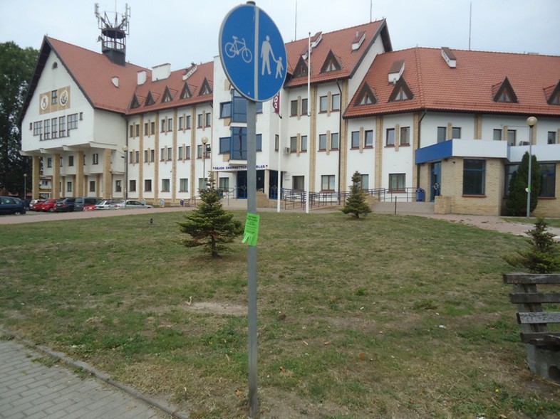 Elbląg, Naklejki nie upiększają miasta Elbląg, Naklejki nie upiększają miasta